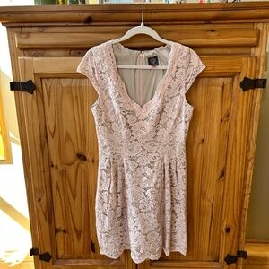 Vince Camuto Dress Pink Blush Lace Lined V Neck Cap Sleeves Women Sz 12